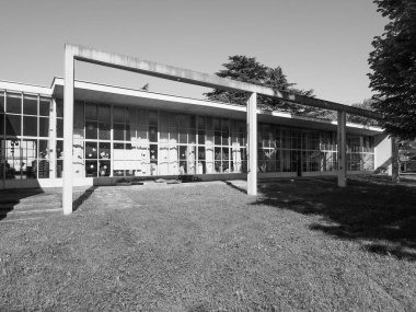 Como Asilo St Elia anaokulunda siyah ve beyaz