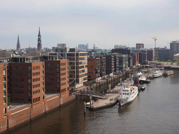 Widokiem na panoramę miasta Hamburg — Zdjęcie stockowe