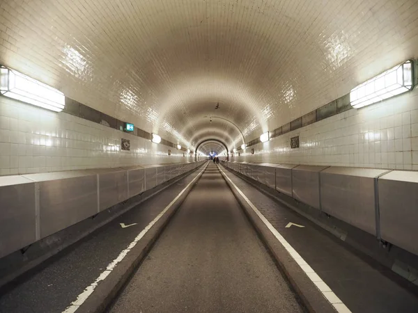 St Pauli Elbtunnel (St Pauli Elbe Tunnel) in Hamburg — Stock Photo, Image