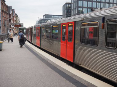 Hamburg'da S Bahn (S tren)