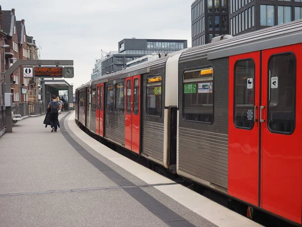 S-Bahn (S-TOG) w Hamburgu — Zdjęcie stockowe