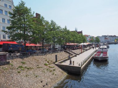 Luebeck 'te bir Obertrave caddesi.