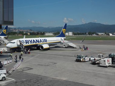 Ryanair Boeing 737-8as Bergamo Orio Al Serio yatılı