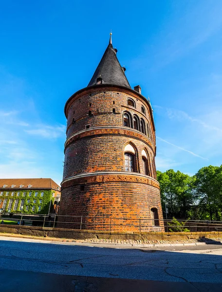 Holstentor (Holsten Gate) em Luebeck hdr — Fotografia de Stock