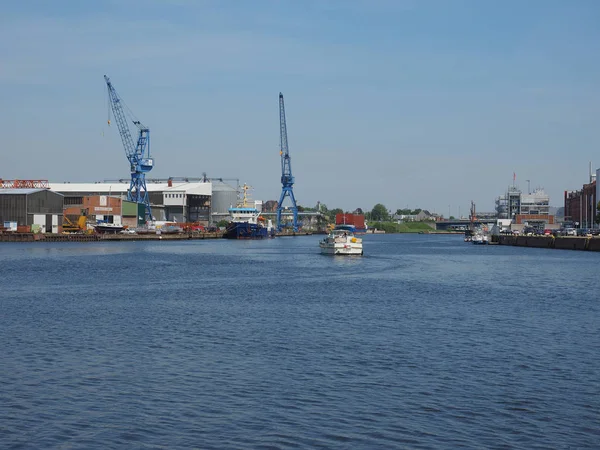 Port de Hansahafen à Luebeck — Photo