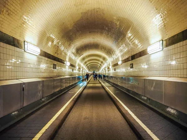 St Pauli Elbtunnel (St Pauli Elbe Tunnel) in Hamburg hdr — Stock Photo, Image