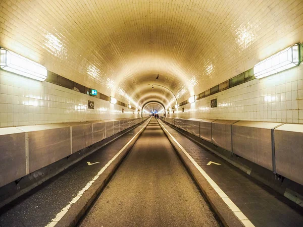 Tunel St Pauli Elbtunnel (tunel St Pauli Elbe) w Hamburgu hdr — Zdjęcie stockowe