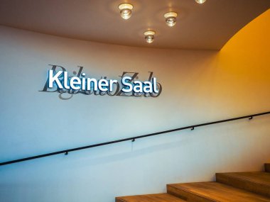 Elbphilharmonie konser salonu plaza Hamburg HDR