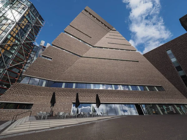 Tate Modern Tavatnik Building in London — Stock Photo, Image