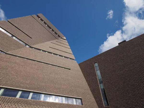 Londra'daki Tate Modern Tavatnik bina — Stok fotoğraf