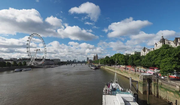 Londra 'da Thames Nehri