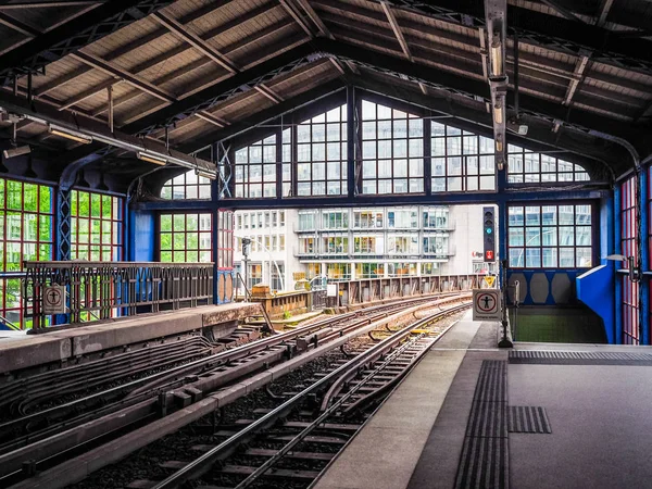 S Bahn (S Treno) in Hamburg hdr — Foto Stock