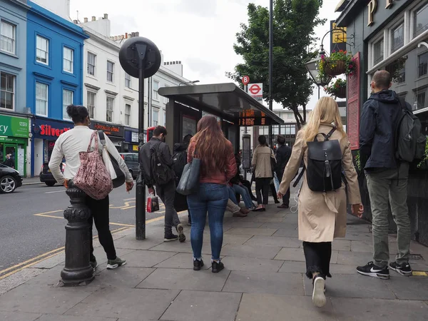 İnsanlar merkezi Londra'da