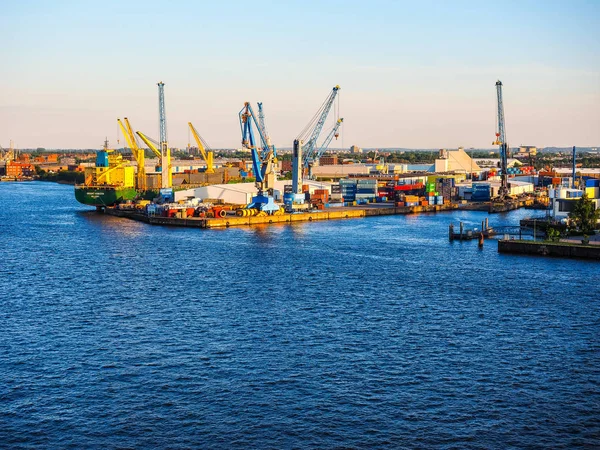 Hafen hamburg in hamburg hdr — Stockfoto