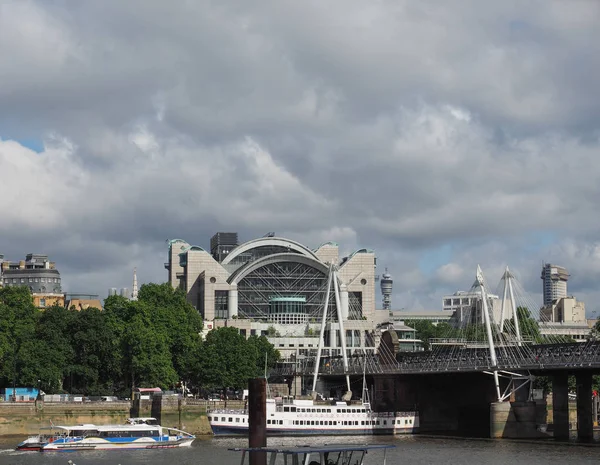 Charing cross v Londýně — Stock fotografie