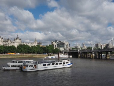 Londra'daki Charing cross