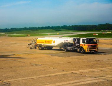 Tank Truck refueller Hamburg HDR