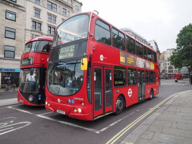 Londra'nın kırmızı otobüs