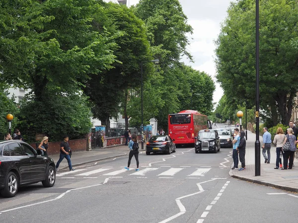 Attraversamento di Abbey Road a Londra — Foto Stock