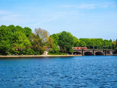 Hamburg 'da Binnenalster (Inner Alster Gölü)