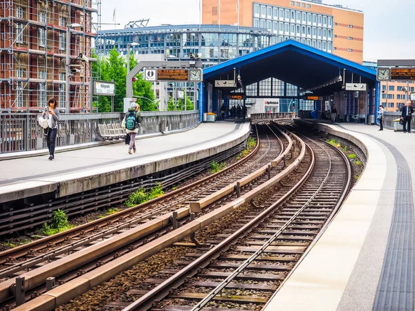 S-Bahn (S-trein) in Hamburg hdr — Stockfoto