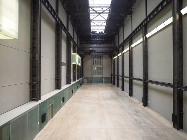 Tate Modern Turbine Hall in London — Stock Photo, Image