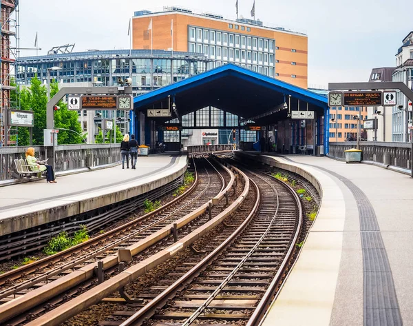 S-Bahn (S-trein) in Hamburg hdr — Stockfoto