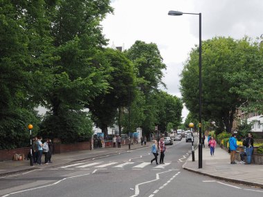 Abbey road Londra geçitte