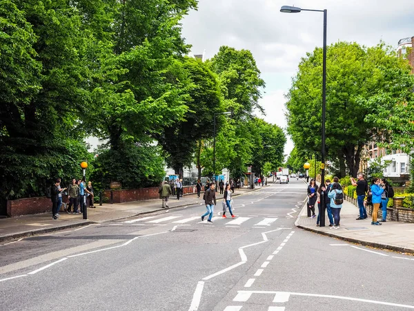 Abbey Road Overstekende in Londen (Hdr) — Stockfoto