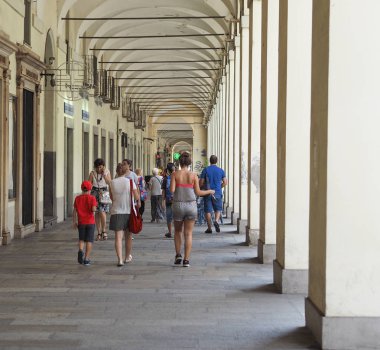 Via Po Torino'da insanlar