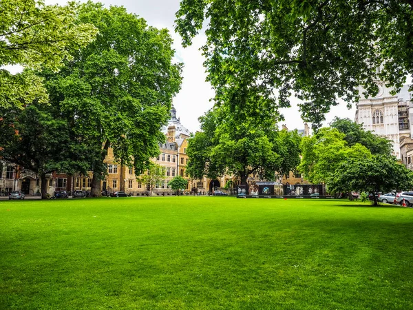 Westminster Abbey Dean yard in London (hdr) — Stock Photo, Image