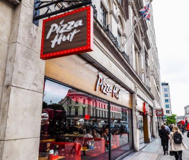 Pizza Hut mağazası Londra (hdr)