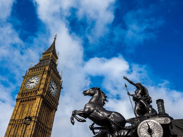 Boadicea monument in london (hdr)) — Stockfoto