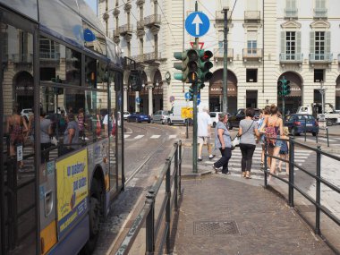 Otobüs durağı, Torino