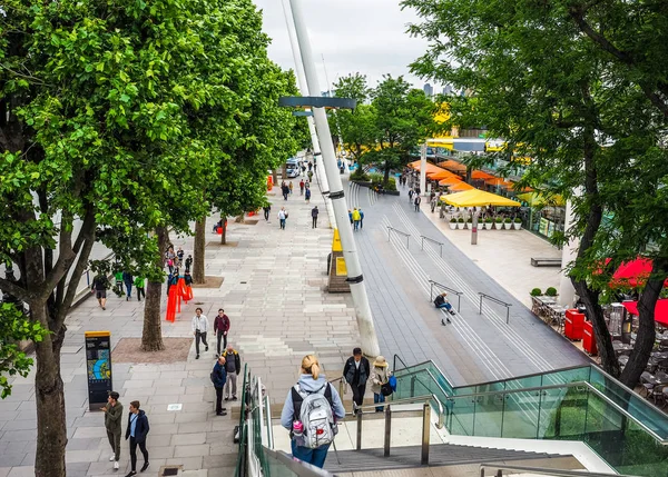 Persone nel centro di Londra (hdr ) — Foto Stock