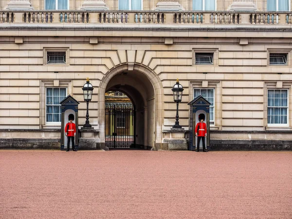 Palácio de Buckingham em Londres (HDR ) — Fotografia de Stock