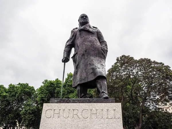 Άγαλμα του Τσώρτσιλ στο Λονδίνο (hdr) — Φωτογραφία Αρχείου