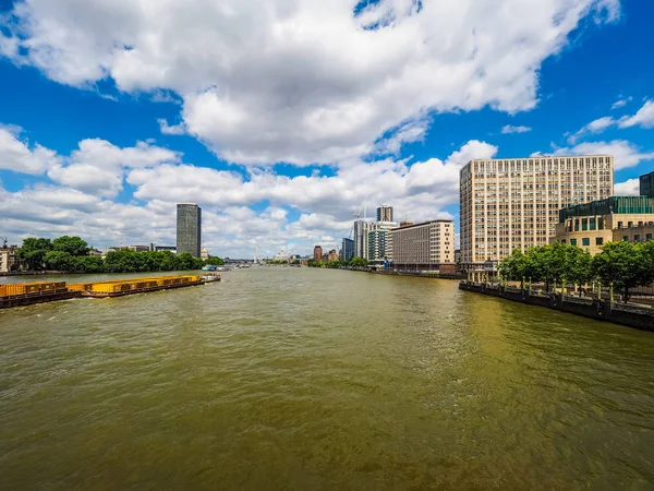 Río Támesis en Londres (HDR ) — Foto de Stock