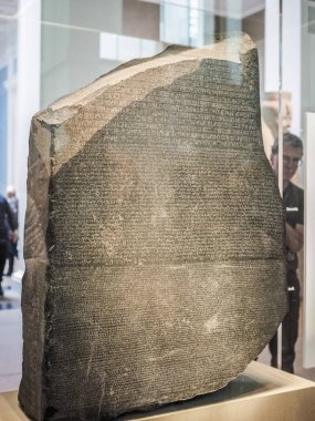 Rosetta stone (hdr Londra'da British Museum'da)