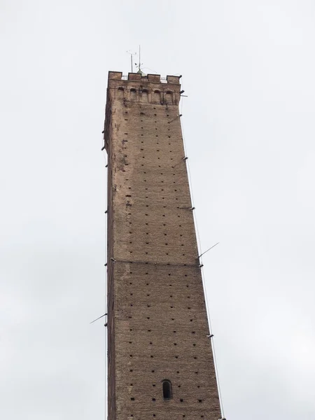 Due torri (Dos torres) en Bolonia — Foto de Stock