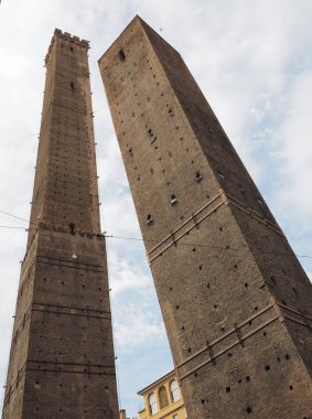 Bologna Due torri (iki kule)