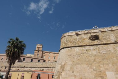 Cagliari (kale Mahallesi anlamına gelir) Casteddu