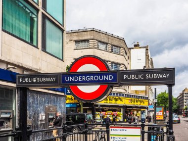 Notting Hill Gate metro istasyonu (hdr Londra'da)