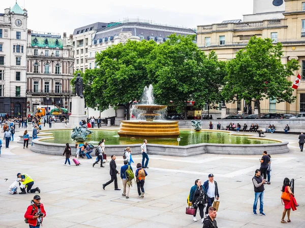Trafalgar Square Londra, hdr insanlarda