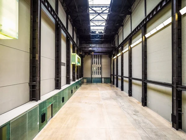 Tate Modern Turbine Hall v Londýně, hdr — Stock fotografie