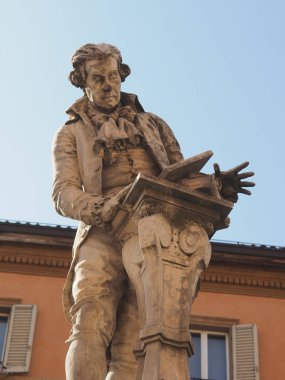 Bologna 'daki Luigi Galvani anıtı