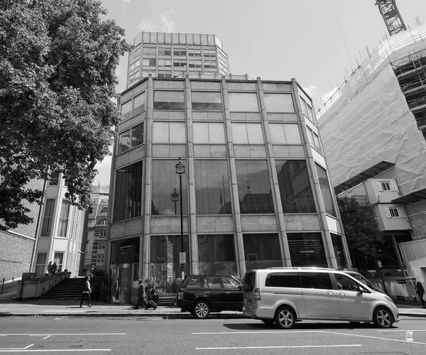 Edificio Economist en Londres blanco y negro —  Fotos de Stock