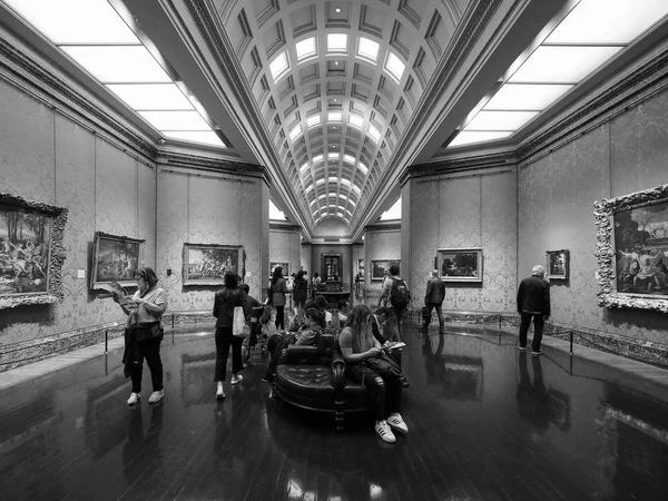 Galeria Nacional em Londres preto e branco — Fotografia de Stock