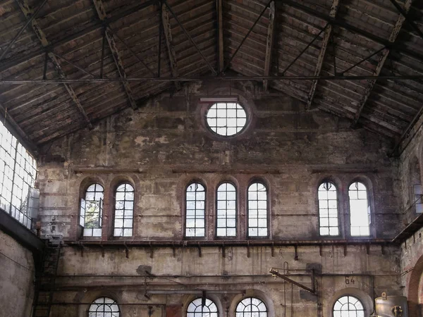 OGR (Resmi Grandi Riparazioni) Torino 'daki tren tamirhanesi