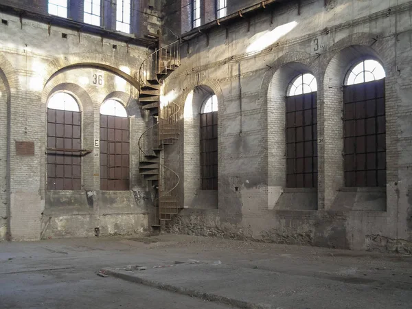 OGR (Resmi Grandi Riparazioni) Torino 'daki tren tamirhanesi